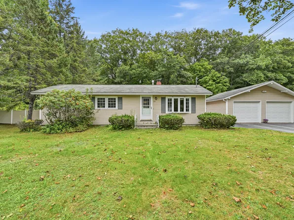 32 Mountain View Drive, Paris, ME 04281