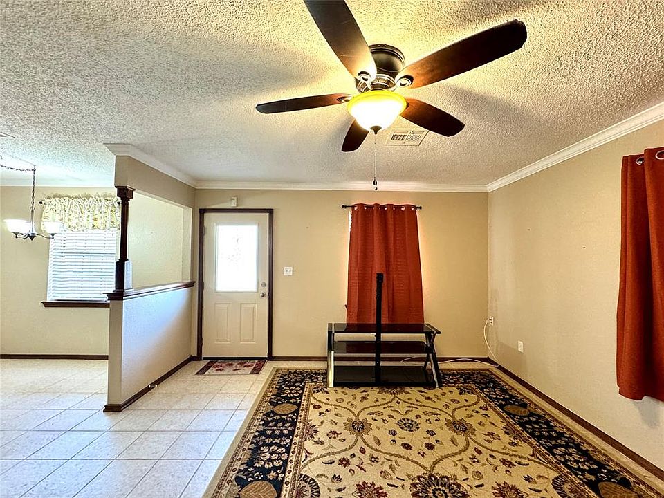 1605 W Louisiana Ave, Chickasha, OK 73018 | Zillow