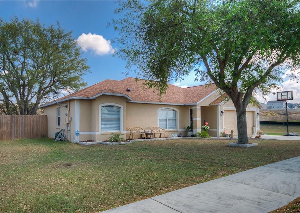 1st image of 632 Tranquility St
