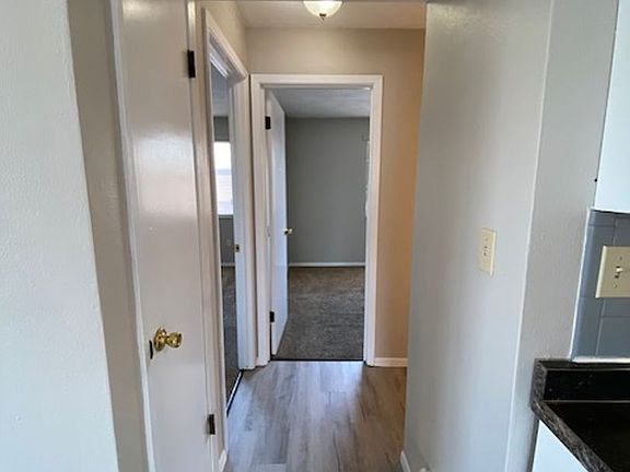 5th image of 11 Kensington Heights Rd APT E