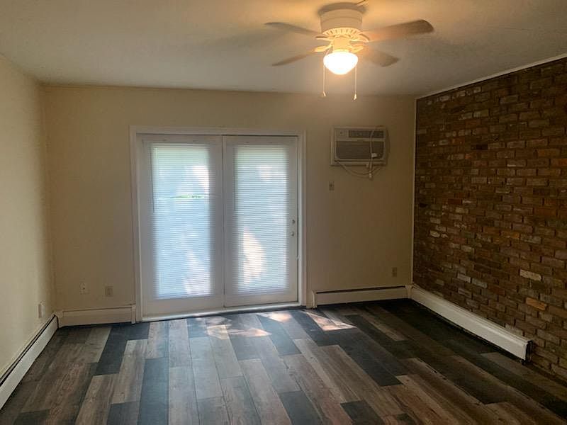 2nd image of 2317 Ohio Ave APT 7B
