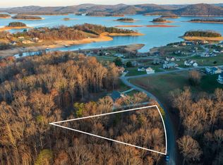 180 Woodstock Dr, Rutledge, TN 37861