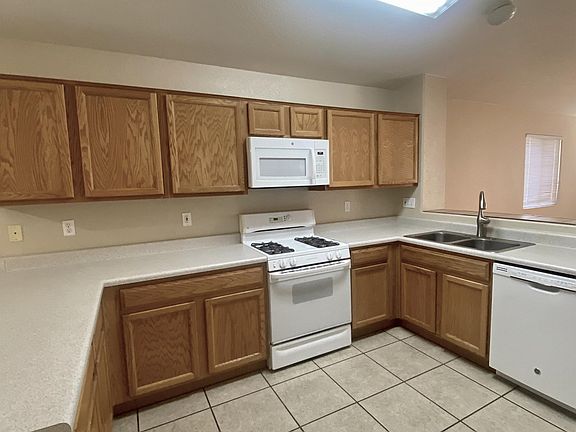 5th image of 8161 E Sundew Dr