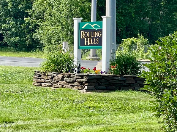 2-5 Rolling Hls, Lenox, MA 01240