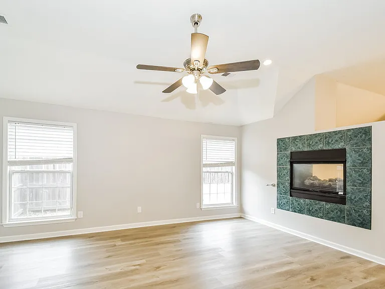 4480 Glenchase Dr — Photo 7