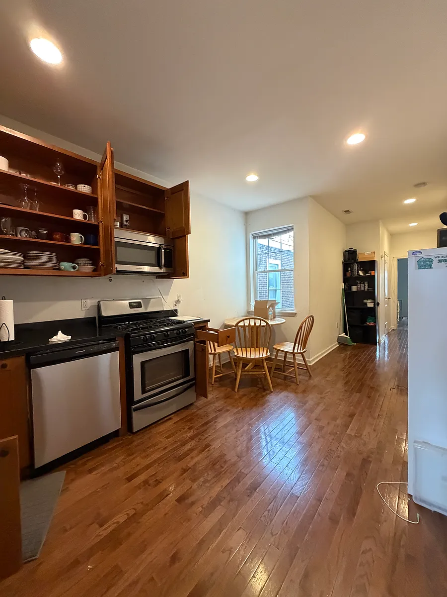 Building Photo - 1724 W Norris St #2