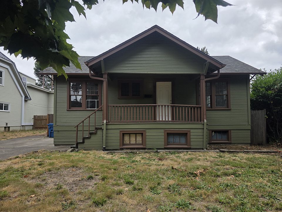 1st image of 950 Capitol St NE