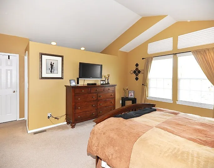2209 Fossil Creek Pkwy — Photo 2