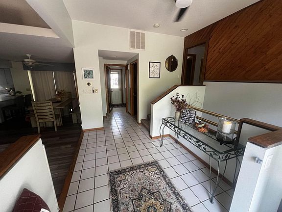 4th image of 1078 BLUEBERRY LANE