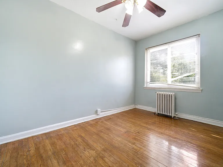 2715 Noble Rd #304 — Photo 6