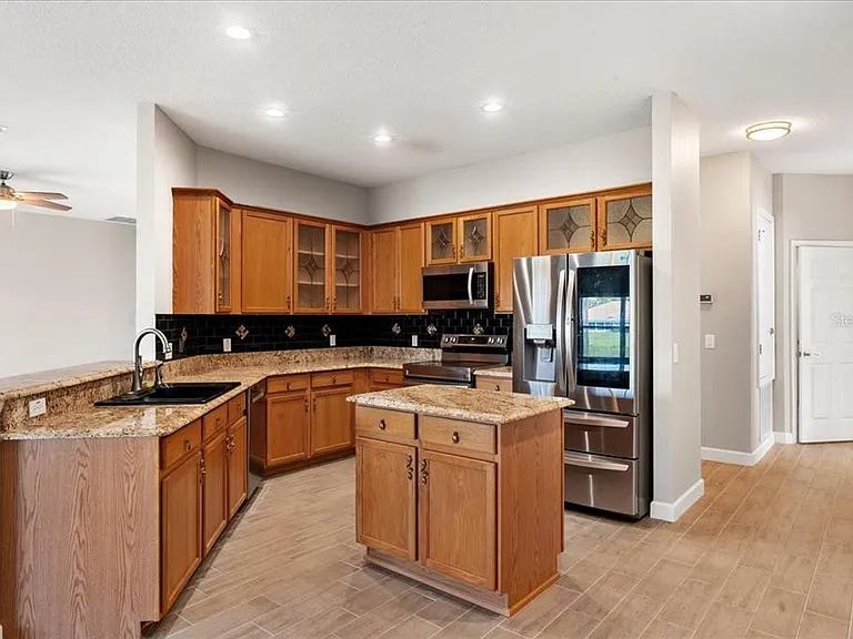 2580 Channel Way — Photo 12
