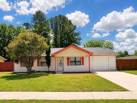 3rd image of 603 Plantation Village Dr