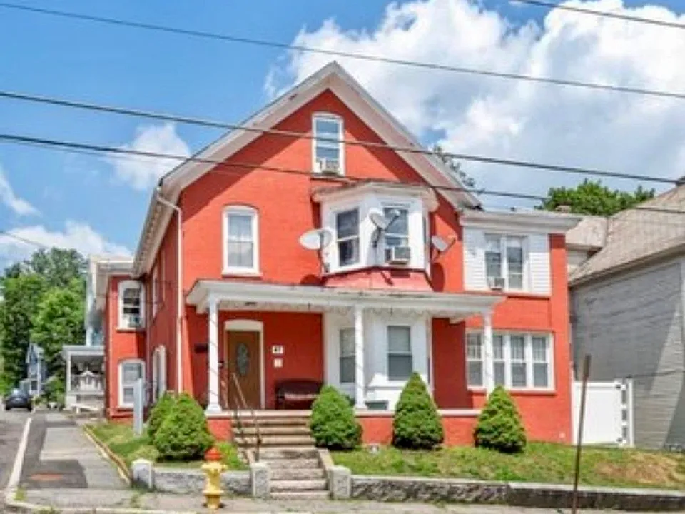 47 Arlington St #2