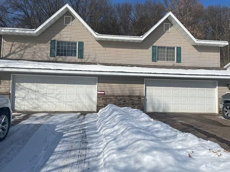 2724 Shady Grove Rd — Photo 1