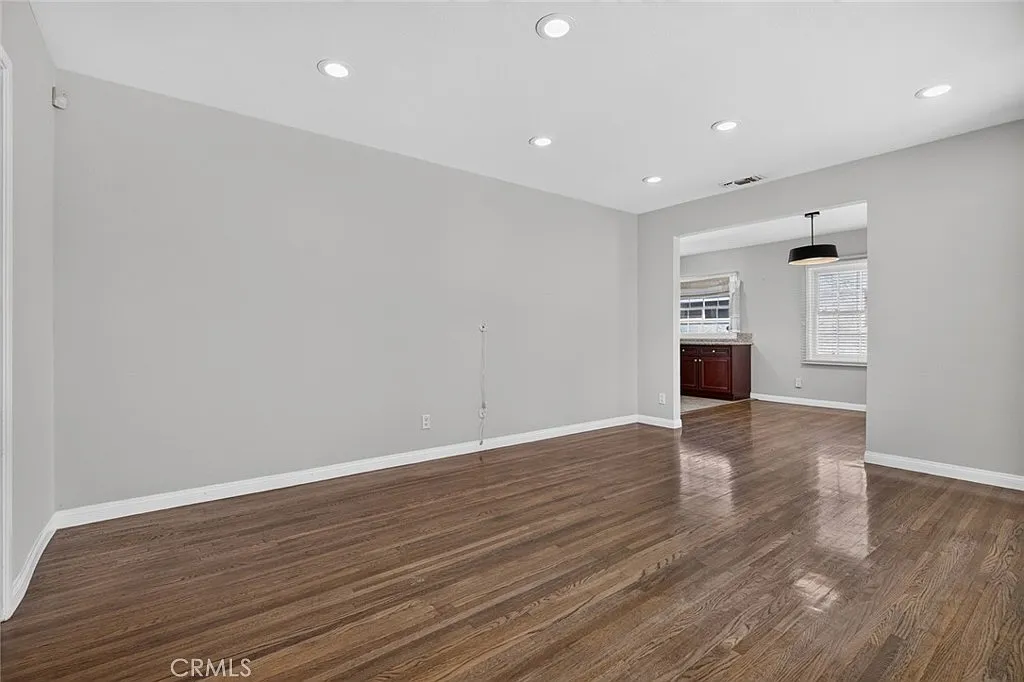 3 bed, 1450 sqft, $3,800 — Photo 4