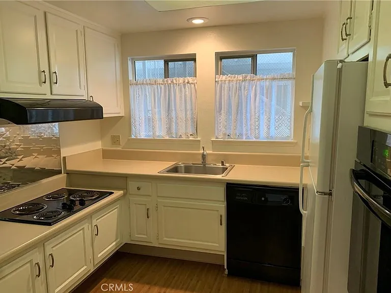2153 Ronda Granada #D — Photo 19