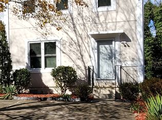 6645 Meadow Green Cir, Norcross, GA 30092