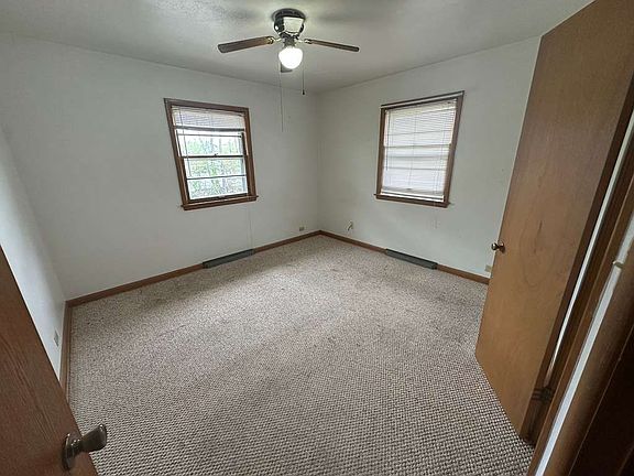 4th image of 1617 A Ave NE Unit 3-C
