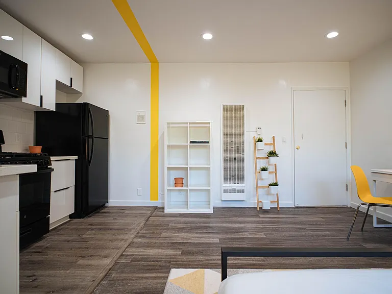 2331 Portland Street — Photo 7