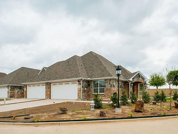2nd image of 5053 Giverny Ln