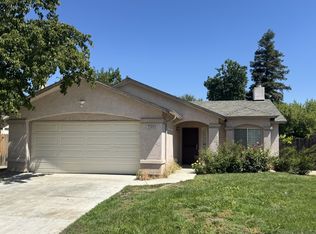 5588 W Oswego Ave, Fresno, CA 93722