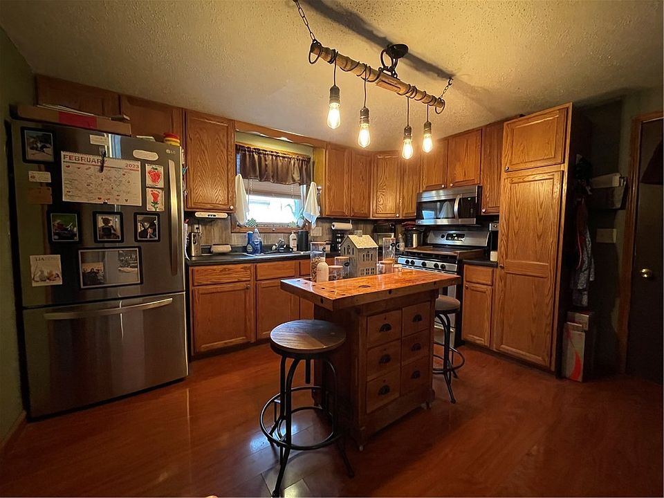 402 Cass St, Adair, IA 50002 Zillow