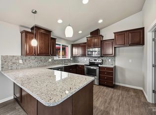 20203 Top Rd, Greenleaf, ID 83626