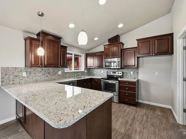 20203 Top Rd, Greenleaf, ID 83626