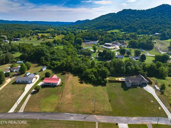 122 Ridge Rd, Bulls Gap, TN 37711