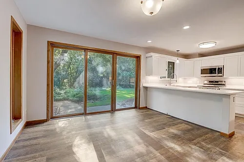 7653 Farmington Way Photo 1