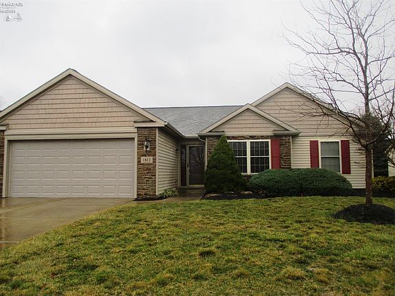 2nd image of 1813 Lake Forest Dr
