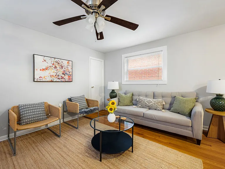 3018 Park Ave — Photo 3