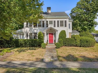 2078 Huntington Turnpike, Trumbull, CT, 06611