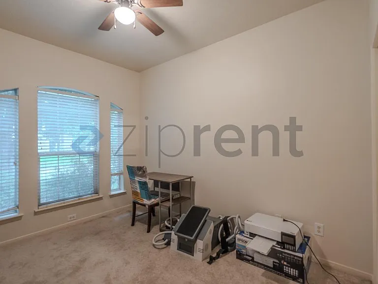 19927 Cypresswood Sq — Photo 34