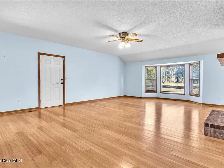 7071 Old Oak Rd NW — Photo 42
