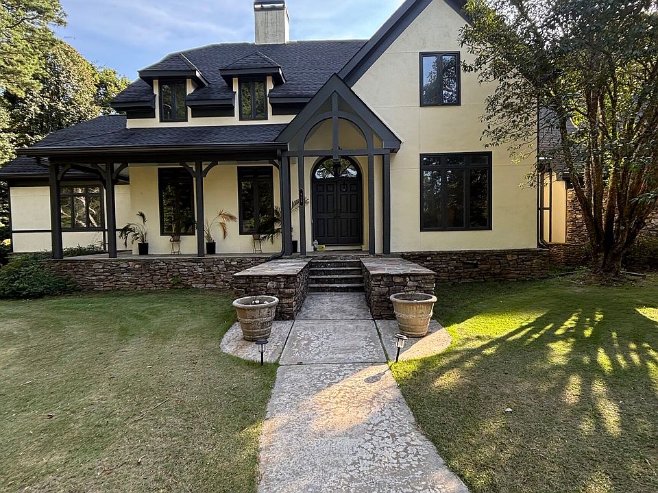 1st image of 604 Maddox Rd