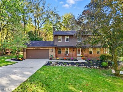 828 Center Rd, Hinckley, OH, 44233