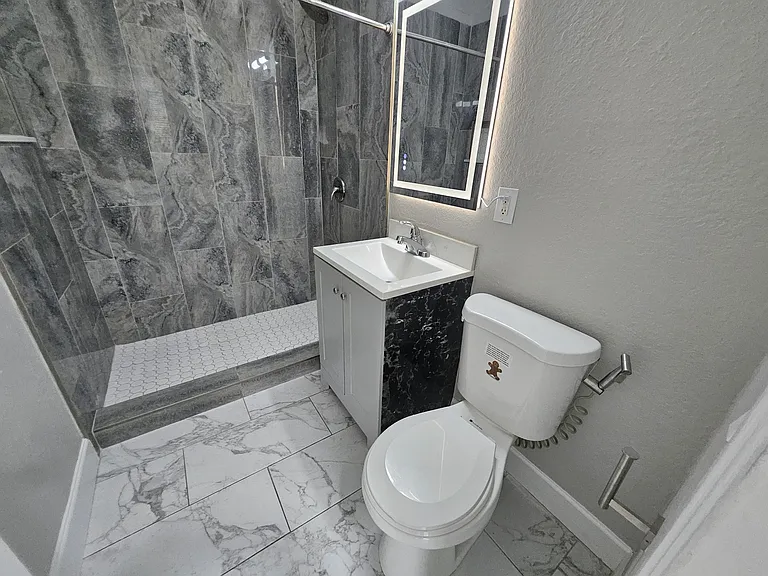 10117 N Ola Ave — Photo 24