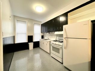 34-11 42nd St #1R, Long Island City, NY 11101