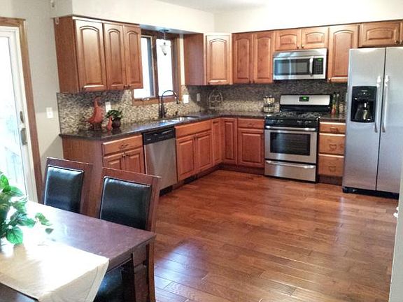 3rd image of 7437 Humboldt Ave S