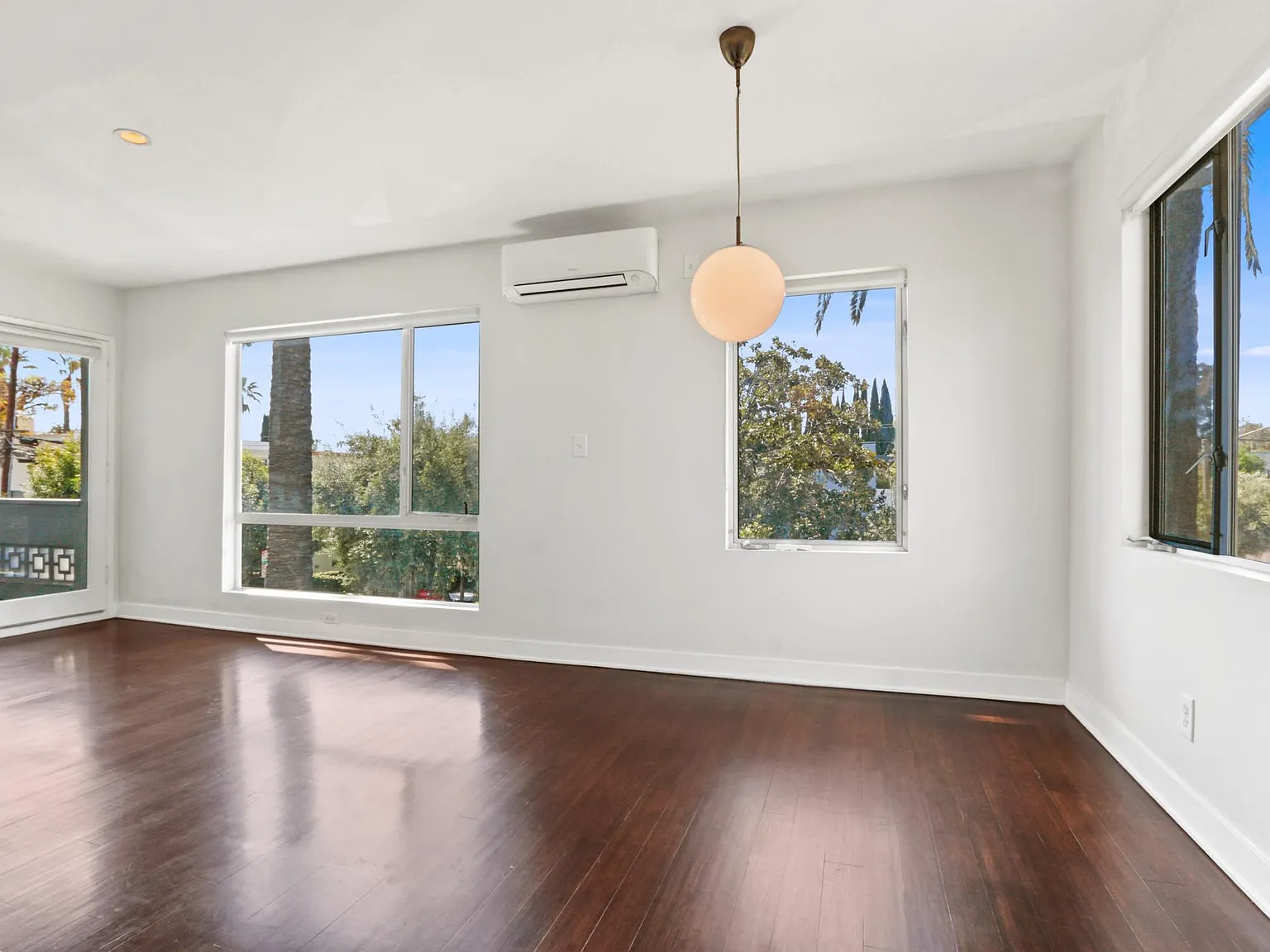 1 bed, 900 sqft, $3,400 — Photo 4
