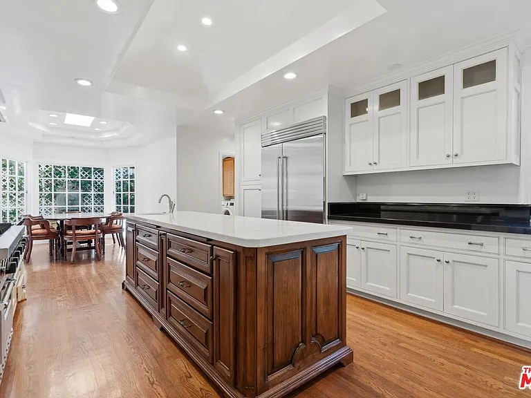 510 Toyopa Dr — Photo 10