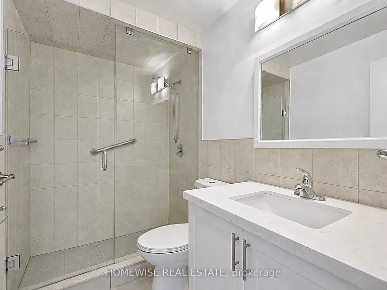 2500 Bathurst St #401 — Photo 16