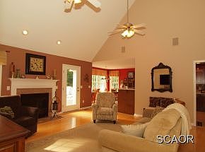 3rd image of 26889 Malihorn Dr