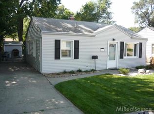 2807 Normandy Rd, Royal Oak, MI 48073