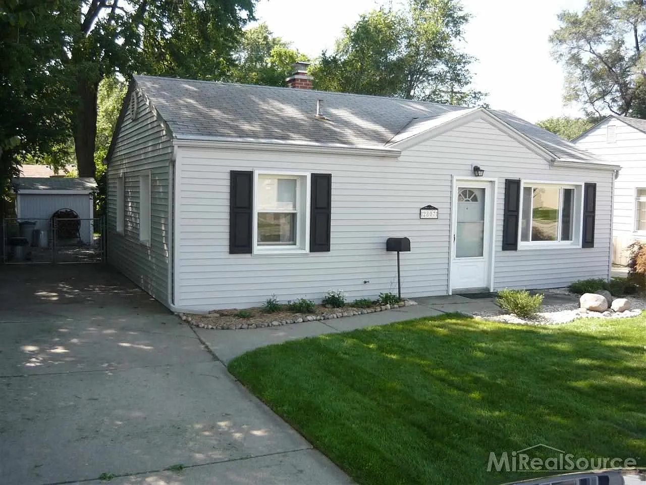 2807 Normandy Rd photo 1