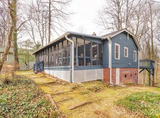 99 Salisbury St, Saluda, NC 28773