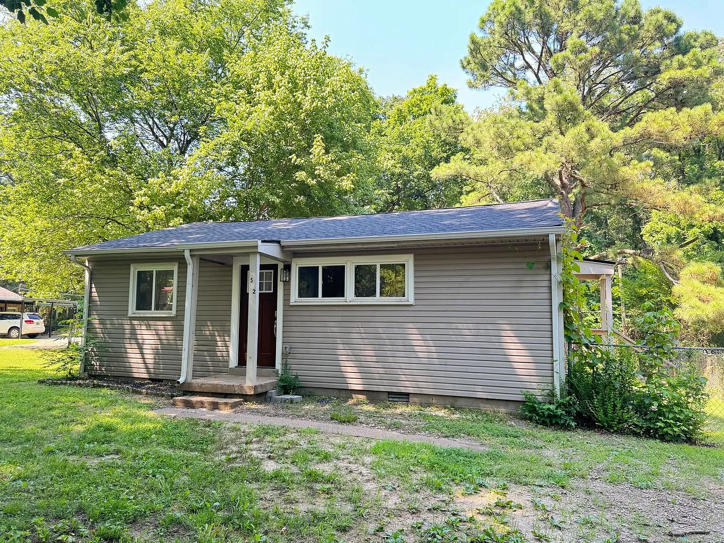 Great Home Conveniently Located! 3 Bed 1 Bath Completely Remodeled! Large Fenced Yard! — Photo 2