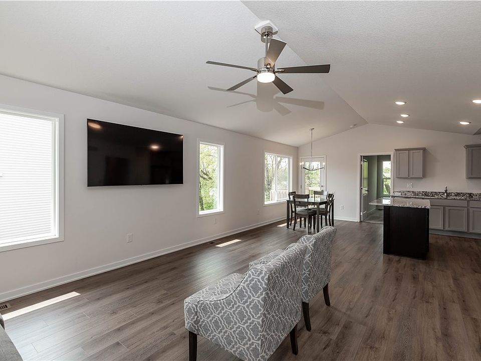 5572 Pine Valley Dr, Pleasant Hill, IA 50327 MLS 665985 Zillow