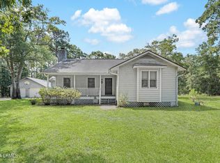 420 Sams Point Rd, Beaufort, SC 29907